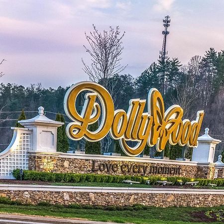 Cub Castle Villa Pigeon Forge Exterior photo